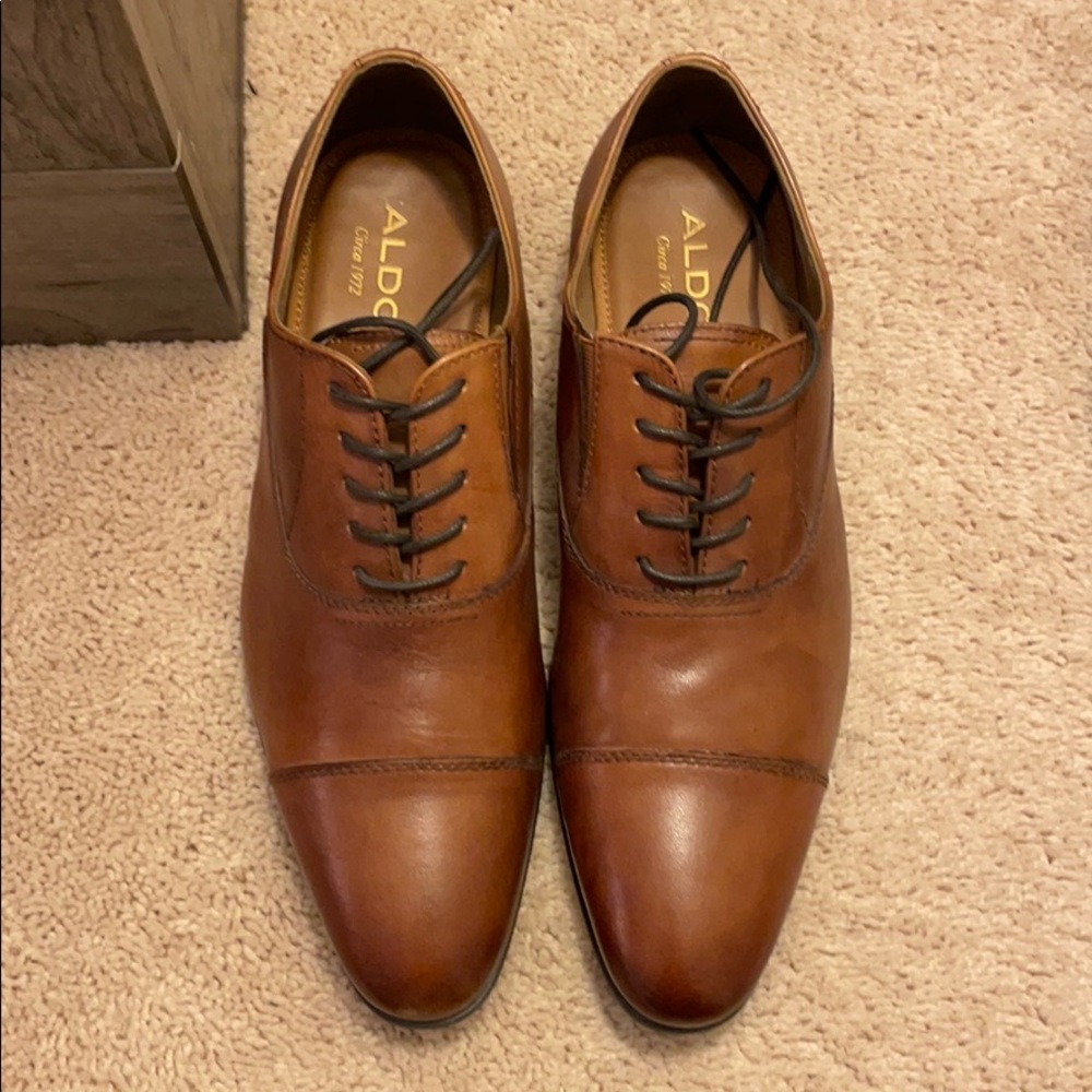 Men’s Aldo cap toe dress shoe